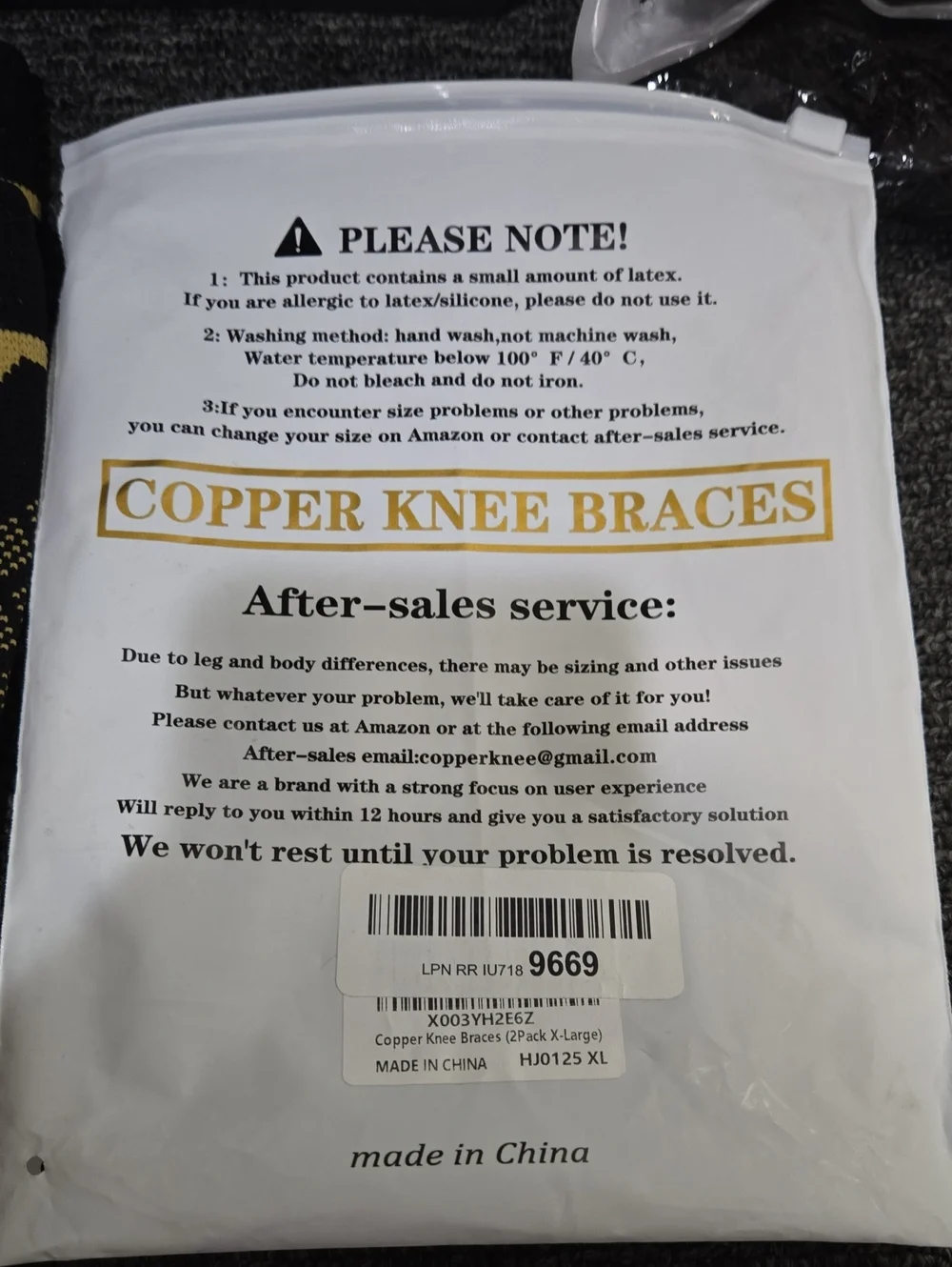 1 Pair Copper Knee Compression Sleeves in Black & Gold Xl